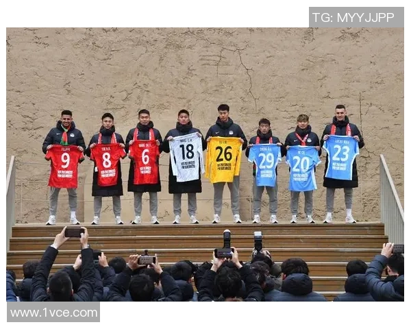 足球社区君带你畅游足球世界探索球迷文化与赛事精彩瞬间